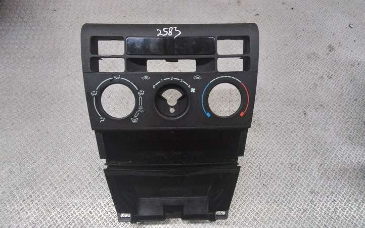 Toyota Corolla E120 E130 (2000 - 2004)  5541102160 Отделка контроля климата / контроля печки