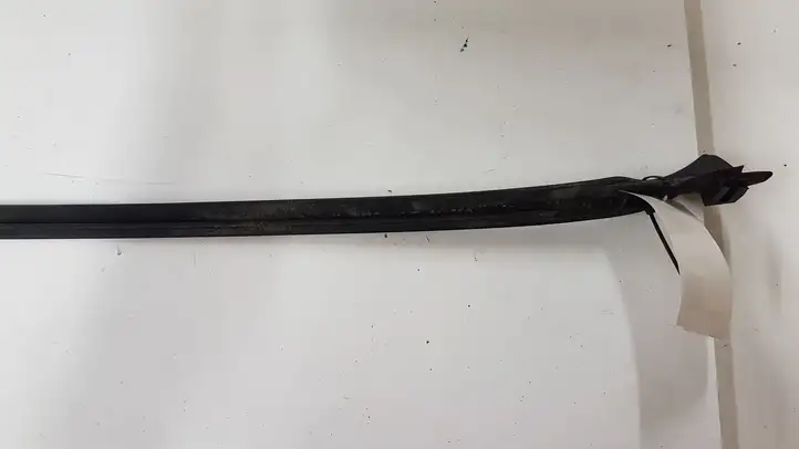Volkswagen Golf VI (2009 - 2013) 5K0854319 Накладка стоек лобового стекла — фото 2