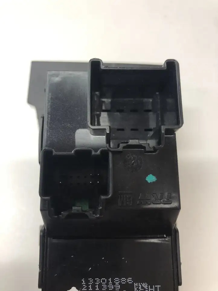 Opel Astra J (2009 - 2012) 13301886 Кнопка стеклоподъемников — фото 4