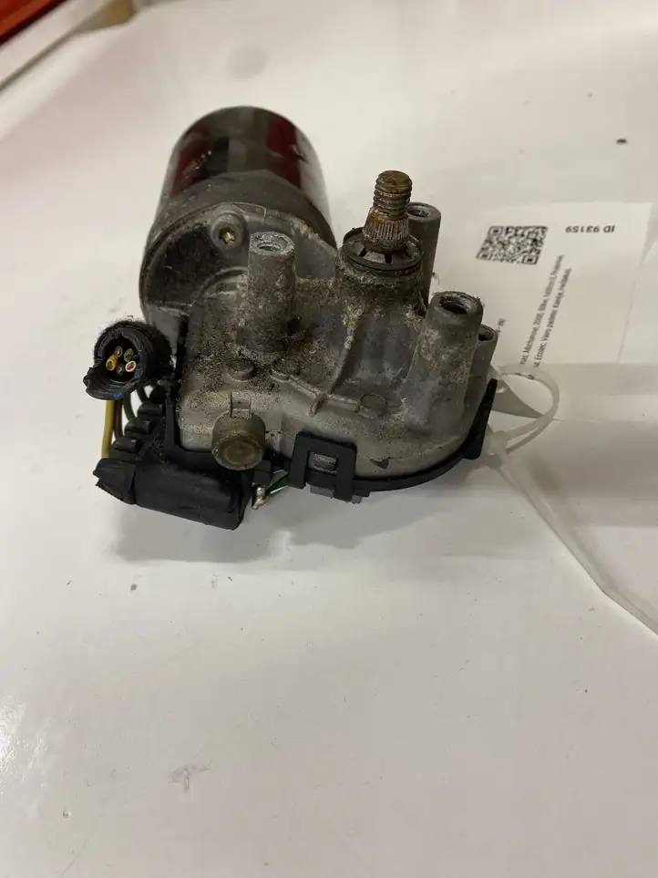 Opel Astra G (1998 - 2004) 0390241182 Двигатель стеклоочистителей — фото 4