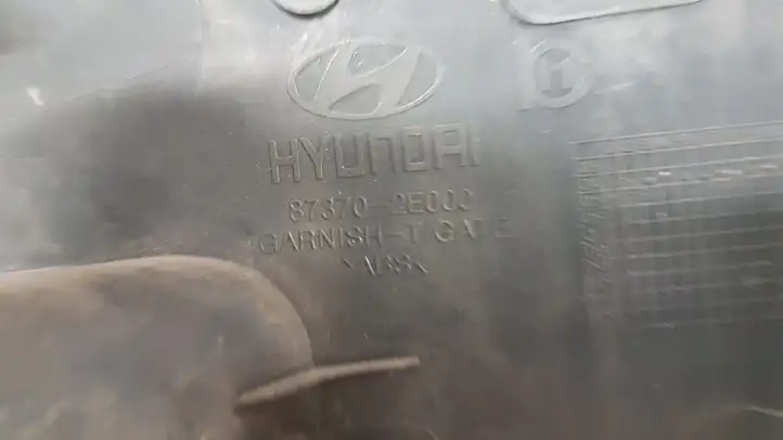 Hyundai Tucson JM (2004 - 2009) 873702E000 Подсветка номера — фото 4