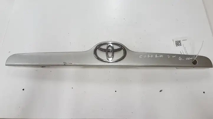Toyota Corolla E120 E130 (2004 - 2007) 7680102150 Обшивка багажника — фото 1