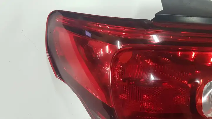 Citroen DS3 (2010 - 2016) 967697388000 Задний фонарь в кузове — фото 4