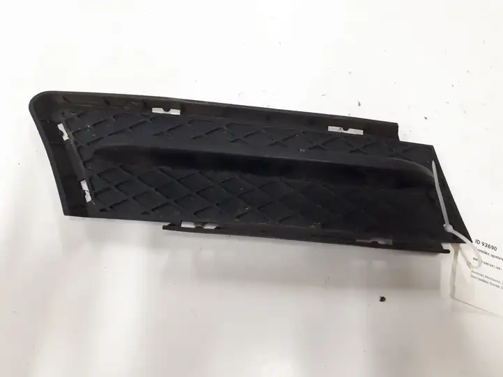 BMW 3 E90 E91 (2005 - 2012) 22944911 Нижняя решетка переднего бампера — фото 1