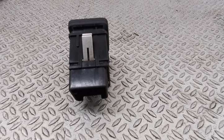 Volkswagen PASSAT B6 (2005 - 2010)  3C0927225 Включатель датчиков парковки