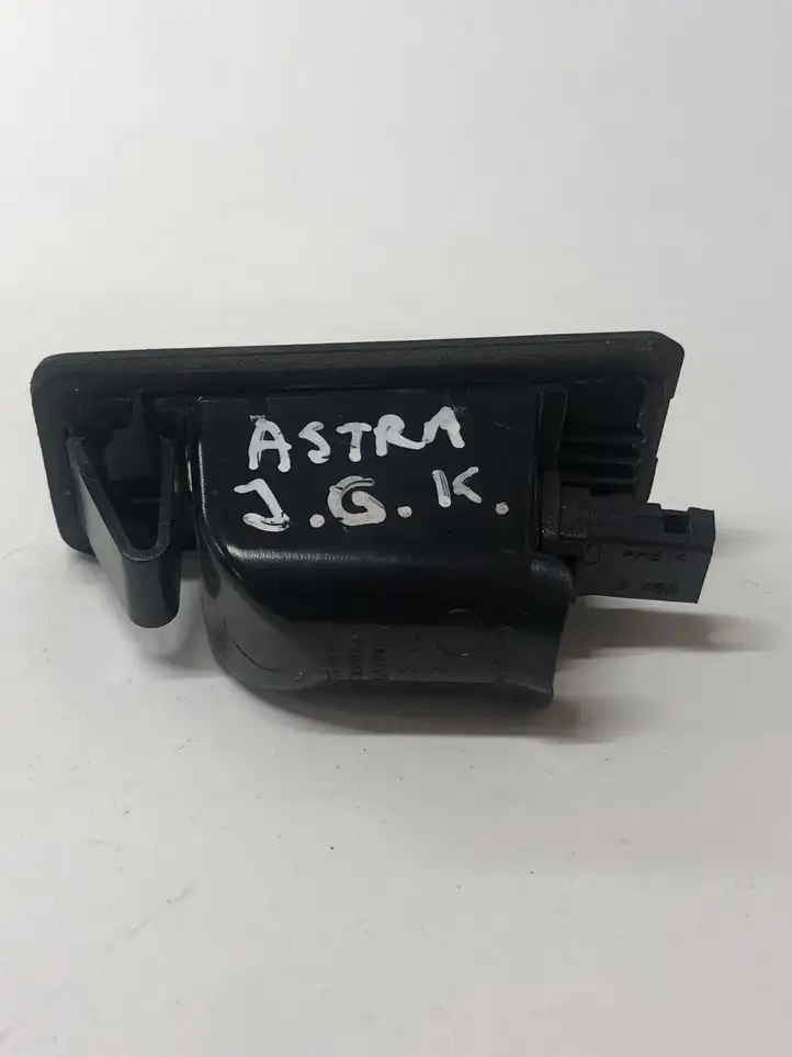 Opel Astra J (2012 - 2015) 13590043 Подсветка номера — фото 4