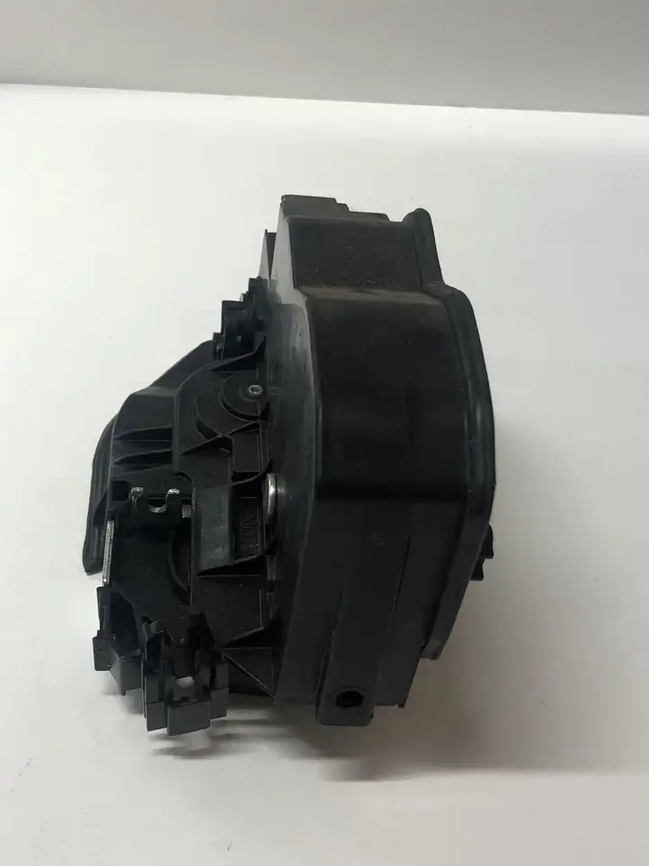BMW 3 F30 F35 F31 (2012 - 2018) 7229460 Замок задней двери — фото 3