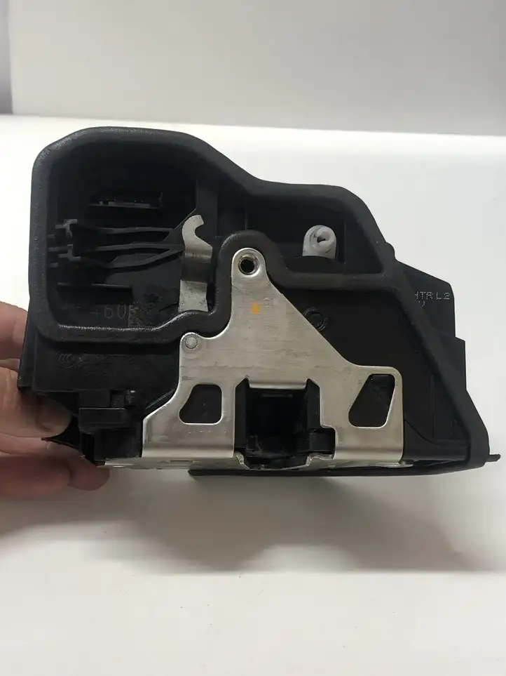 BMW 3 F30 F35 F31 (2012 - 2018) 7229460 Замок задней двери — фото 5