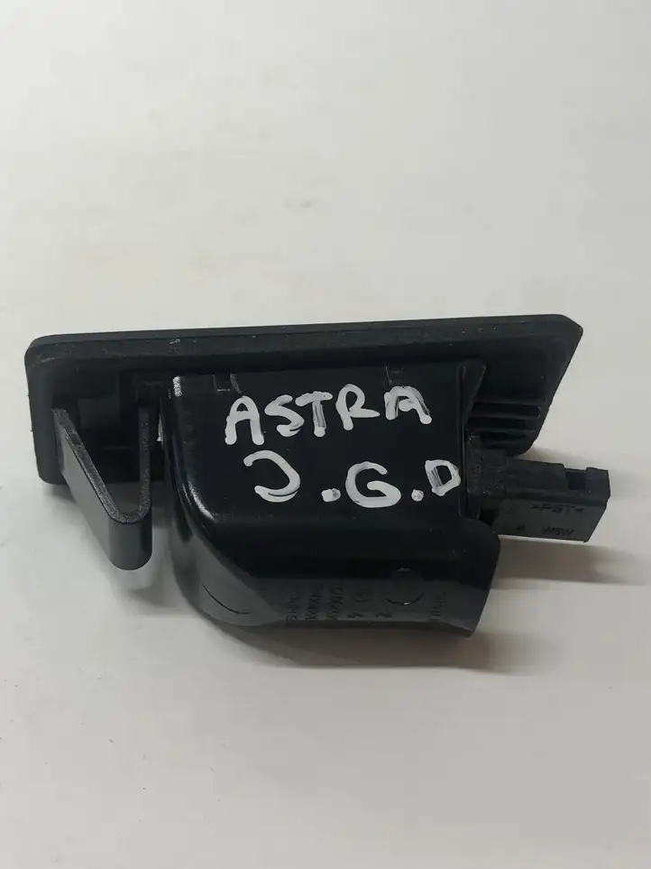 Opel Astra J (2012 - 2015) 13590043 Подсветка номера — фото 2