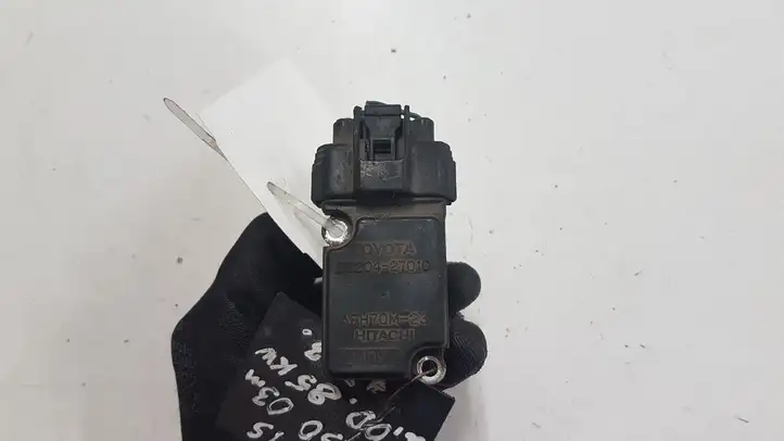 Toyota Avensis Verso (2001 - 2004) 2220427010 Датчик массового расхода воздуха — фото 3