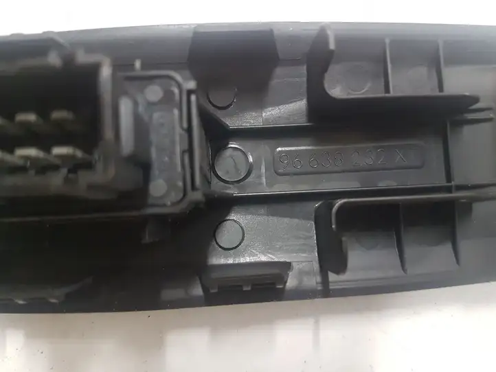 Citroen DS3 (2010 - 2016) 96638232 Кнопка стеклоподъемников — фото 2