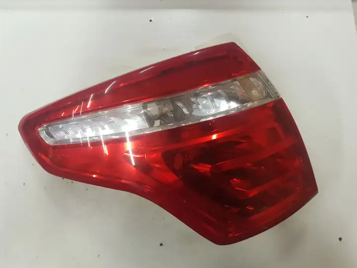 Citroen C4 I Picasso (2006 - 2013) 9653547580 Задний фонарь в кузове — фото 1