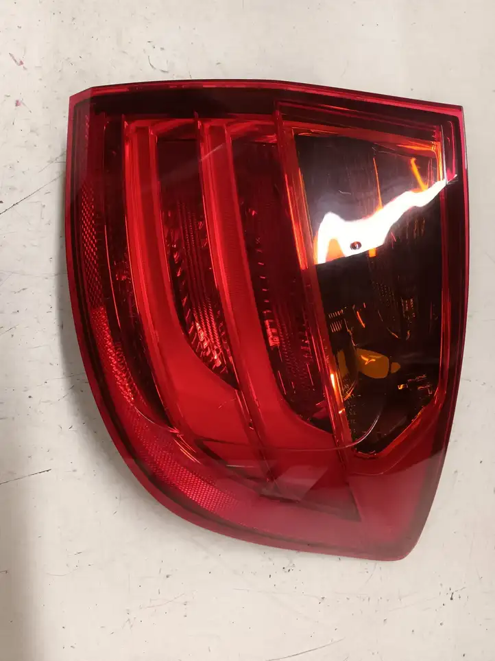 BMW 3 F30 F35 F31 (2012 - 2018) 1090106 Задний фонарь в кузове — фото 1