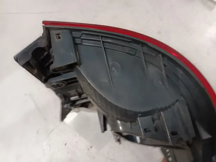 BMW 3 F30 F35 F31 (2012 - 2018) 1090106 Задний фонарь в кузове — фото 3