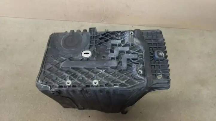 Volvo V60 (2010 - 2013) 31299867 Площадка аккумулятора — фото 3