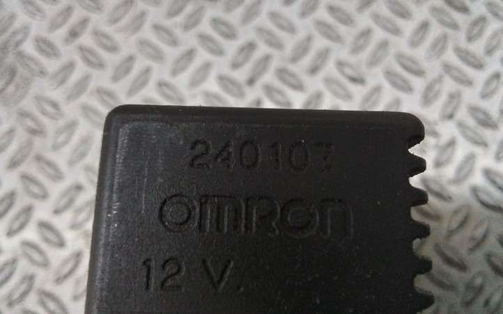 Volvo S80 (2006 - 2009)  240107 Реле насоса горючего