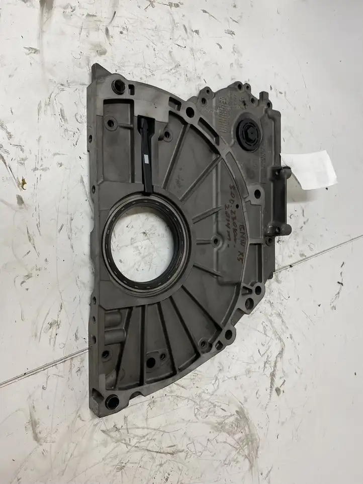 BMW X5 F15 (2013 - 2017) 780002304 Крышка двигателя задняя — фото 1