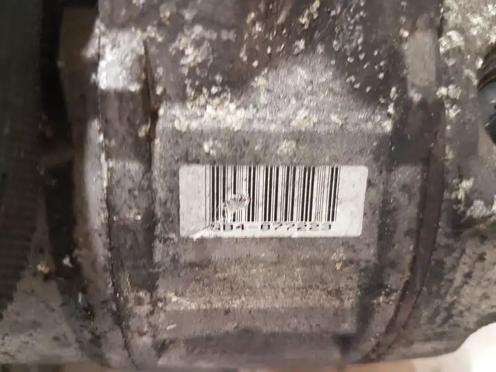 BMW 3 E90 E91 (2005 - 2012) 6452698786203 Компрессор (насос) кондиционера воздуха — фото 9