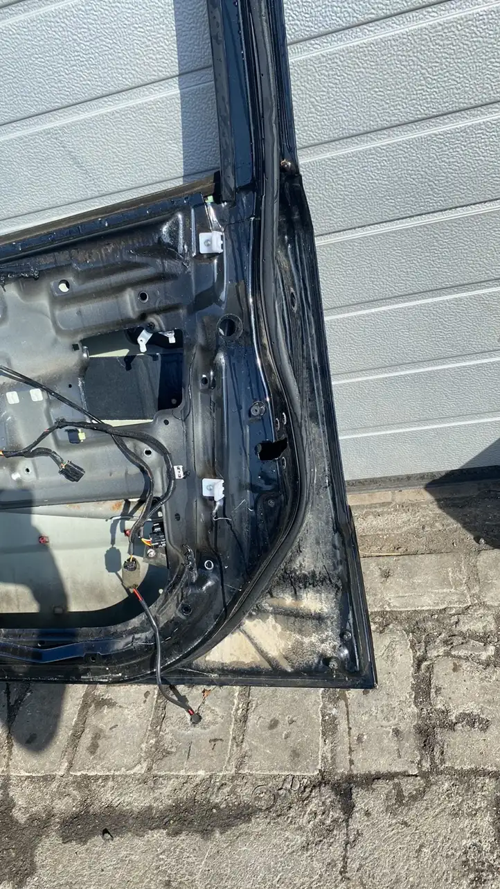 Kia Sorento (2006 - 2009) Дверь — фото 6
