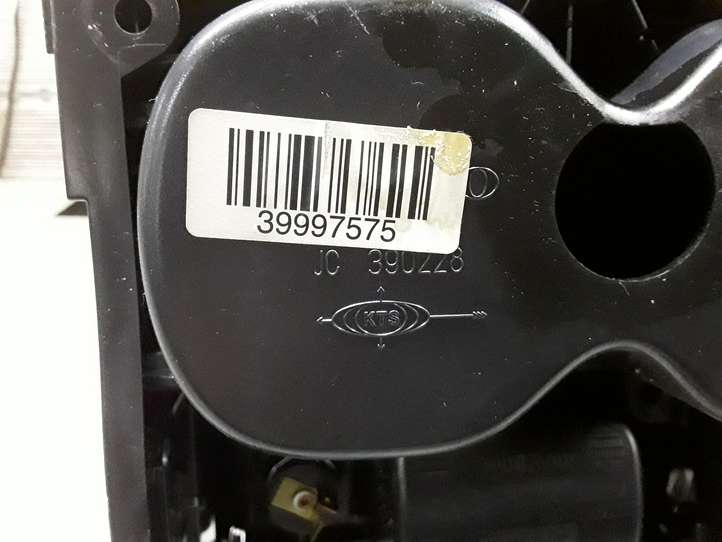 Volvo S80 (2006 - 2009)  39997575 Держатель чашки