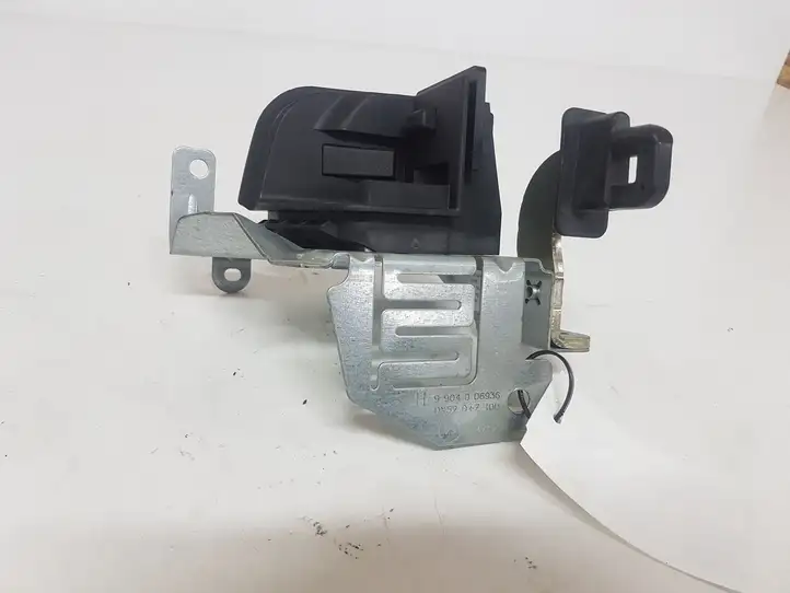BMW 3 F30 F35 F31 (2012 - 2018) 9904006936 Держатель шторки — фото 8