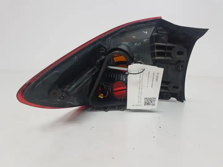 BMW 3 F30 F35 F31 (2012 - 2018) I090106 Задний фонарь в кузове — фото 3