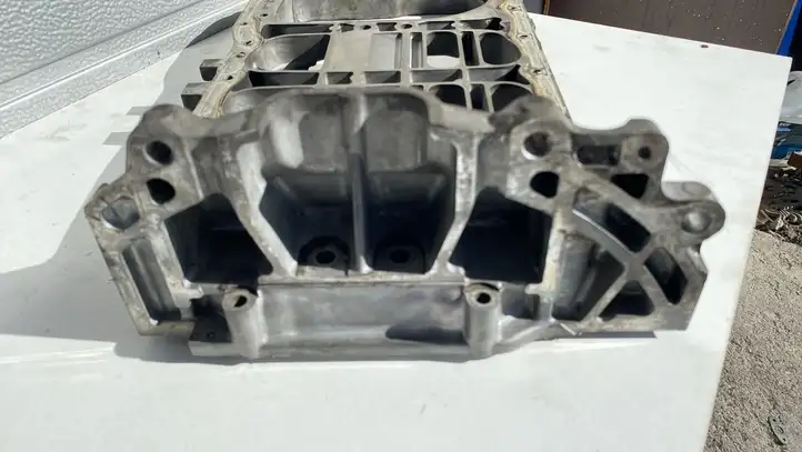 Mazda 5 (2005 - 2010) RF7J10380 Картер двигателя — фото 2