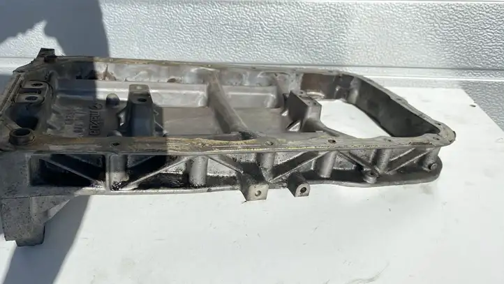 Mazda 5 (2005 - 2010) RF7J10380 Картер двигателя — фото 4
