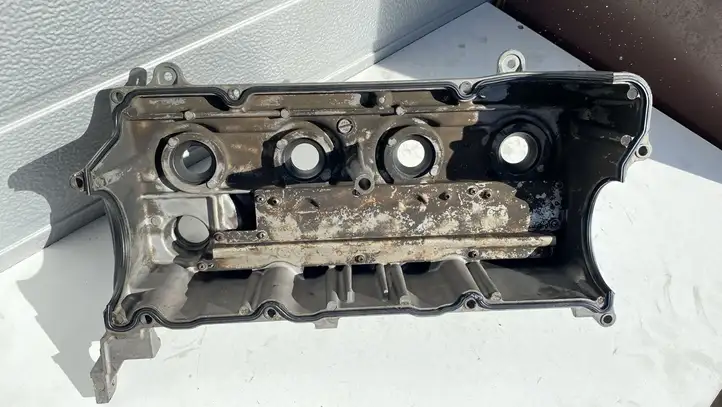 Mazda 6 (2009 - 2012) RF7J10220 Крышка головки блока цилиндров — фото 3
