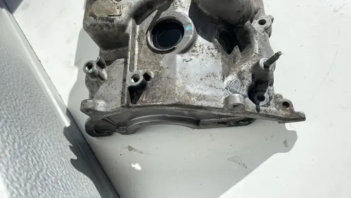 Toyota RAV 4 (XA20) (2000 - 2005) Крышка головки блока цилиндров — фото 5