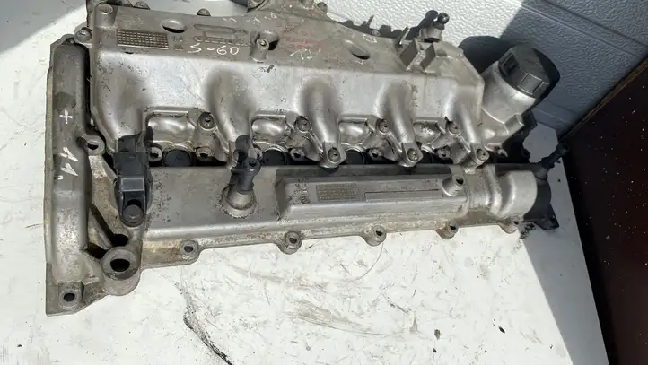 Volvo S60 (2000 - 2004) Крышка головки блока цилиндров — фото 6