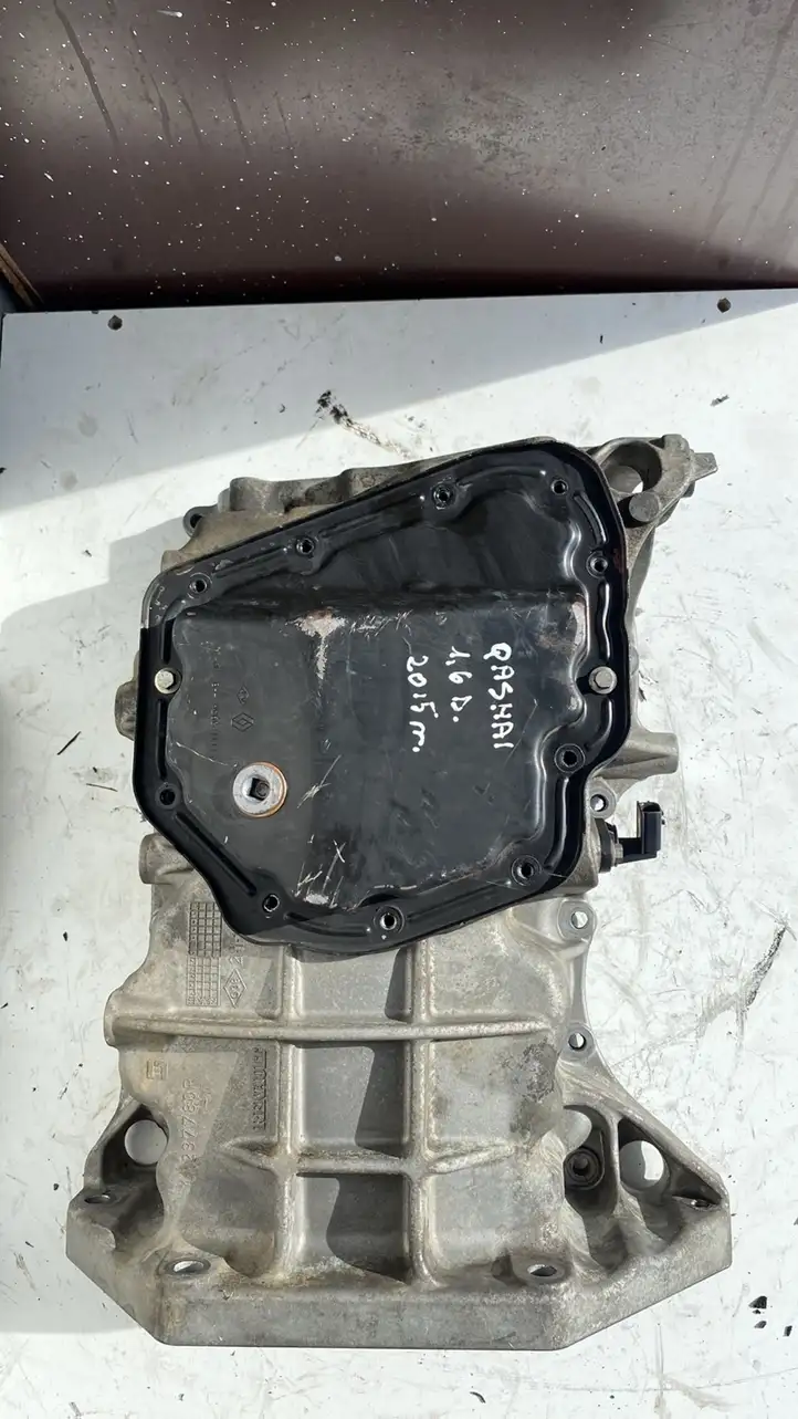 Nissan Qashqai (2010 - 2013) 1237780P Картер двигателя — фото 3