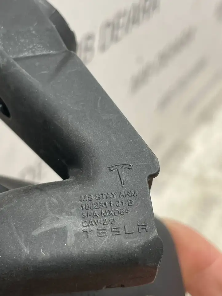 Tesla Model S (2016 - 2021) 1092611-01-B Салонное зеркало заднего вида — фото 2