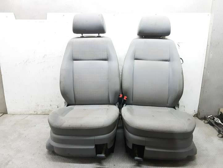 Volkswagen Caddy (2004 - 2010)   Комплект отделки дверей