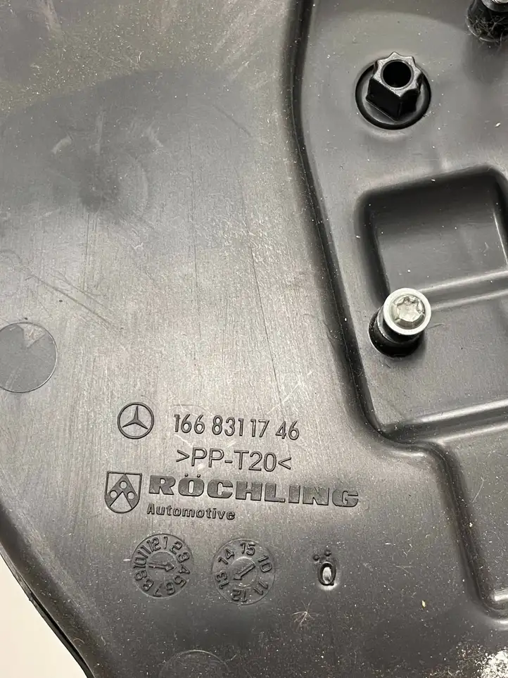 Mercedes-Benz GL X166 (2013 - 2019) A1668311746 Воздуховоды системы отопления/климатики — фото 3