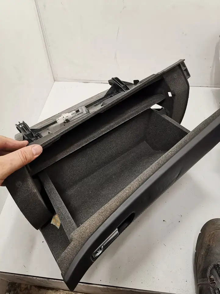 Mercedes-Benz GL X166 (2013 - 2019) A1666800191 Вещевой ящик — фото 4