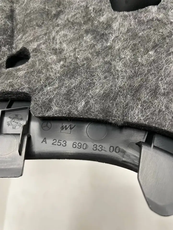 Mercedes-Benz GLC X253/C253 (2015 - ) A2536903300 Верхняя обшивка стойки D — фото 3