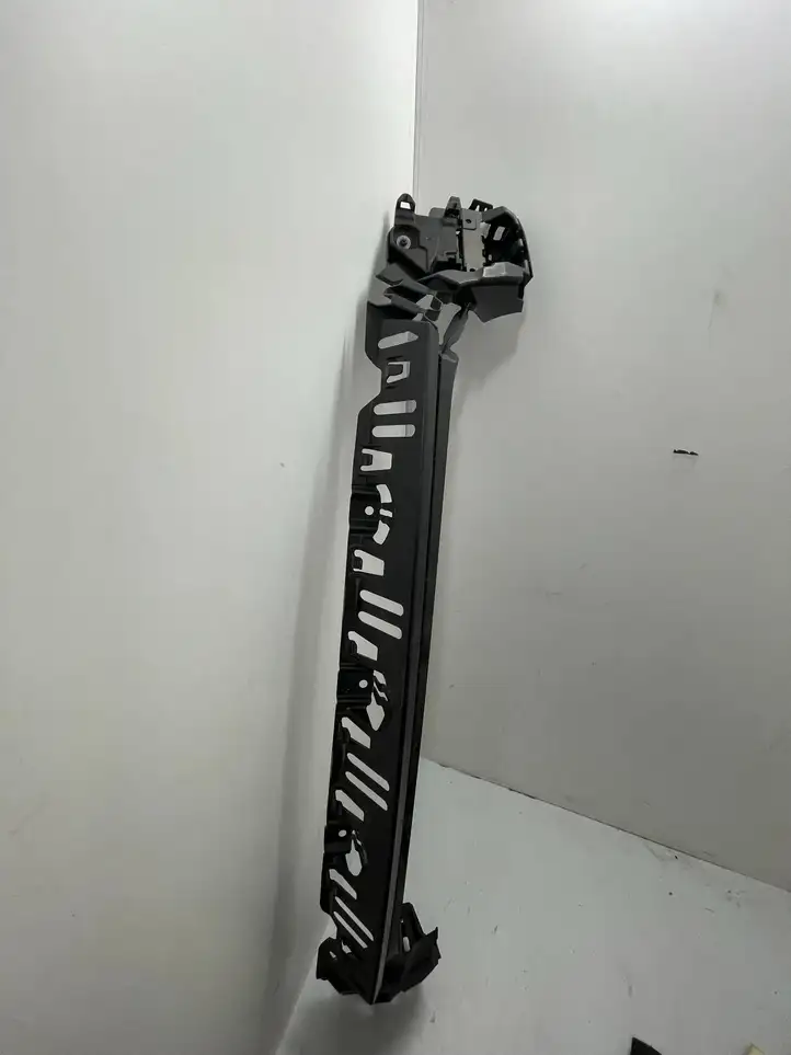 BMW 3 F30 F35 F31 (2012 - 2018) 6795928 Другая часть кузова — фото 1