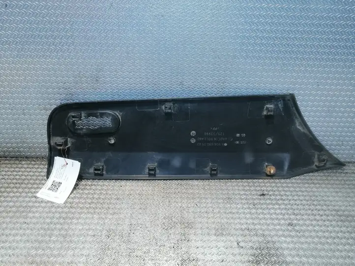Mercedes-Benz Sprinter W906 (2006 - 2018) A9066903562 Молдинг заднего крыла — фото 3
