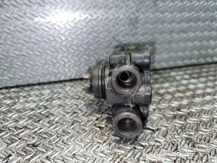Mercedes-Benz Sprinter W901 W902 W903 W904 (1995 - 2007) A6110900350 Топливный насос — фото 3