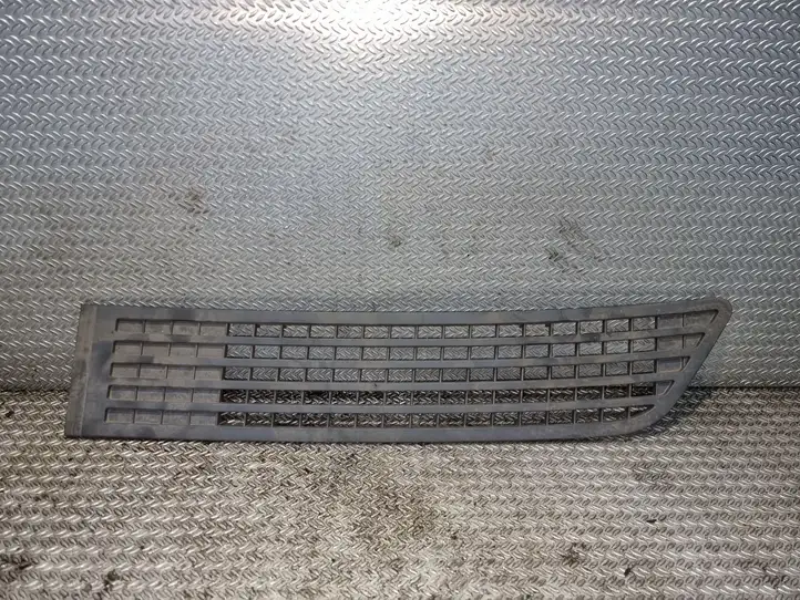 Volkswagen Crafter (2006 - 2016) 9068360618 Решетка радиатора — фото 1