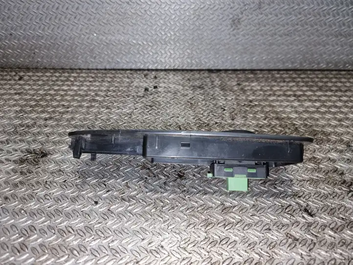 Fiat Ducato (2007 - 2014) 735532906 Блок кнопок стеклоподъемников — фото 3