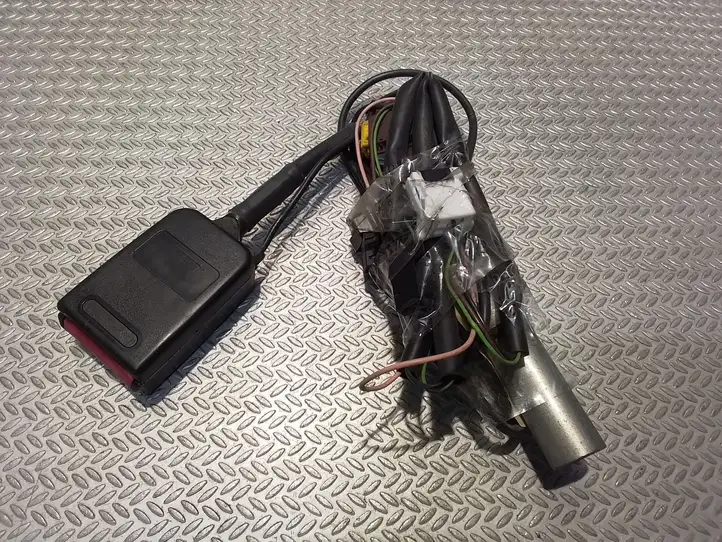 Nissan Interstar (1997 - 2010) 5193900 Замок переднего ремня — фото 1