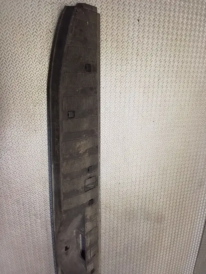 Volkswagen Crafter (2006 - 2016) 9066860074 Отделка порога багажника — фото 6