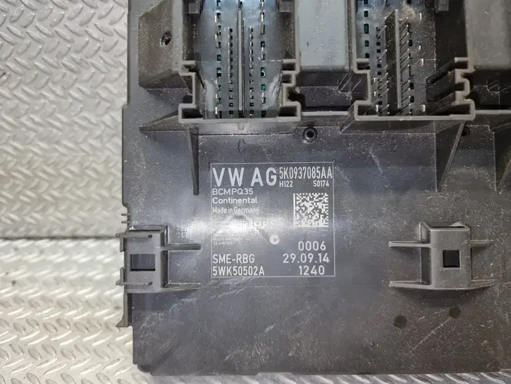 Volkswagen Caddy (2010 - 2015) 5K0937085AA Модуль комфорта — фото 3