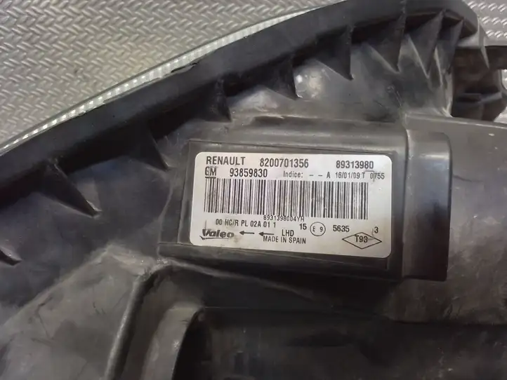 Opel Vivaro (2006 - 2014) 8200701356 Передняя фара — фото 2