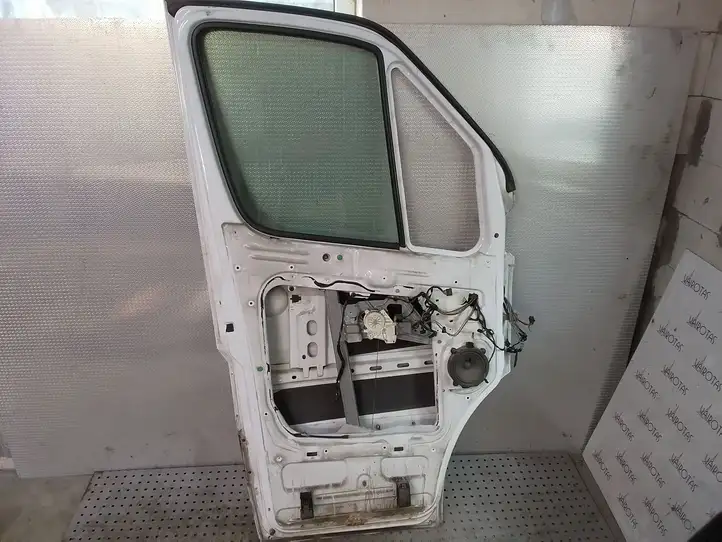 Mercedes-Benz Sprinter W906 (2006 - 2018) Дверь — фото 7