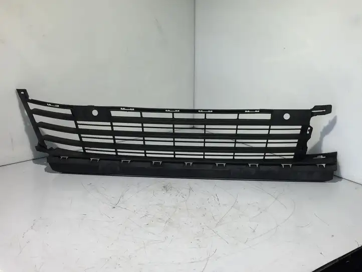 Citroen Jumpy (2016 - ) 1594078X Нижняя решетка переднего бампера — фото 1