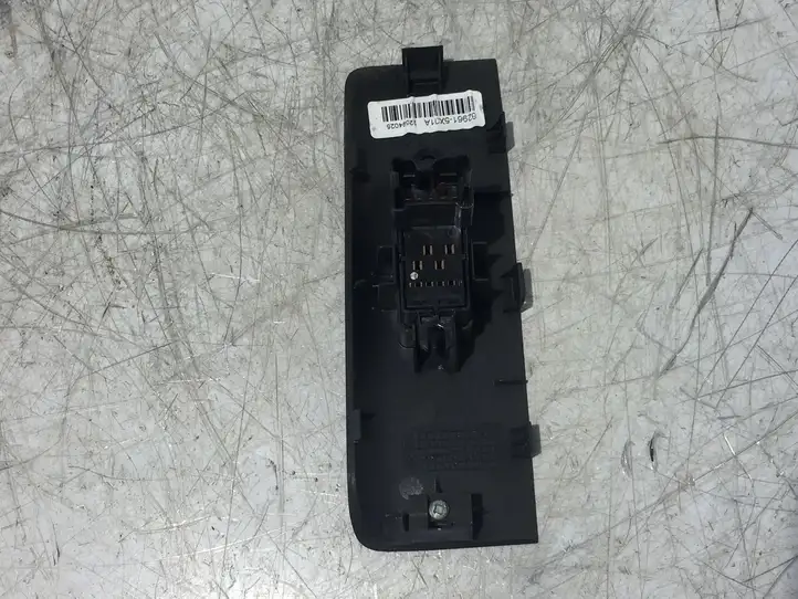 Nissan Navara D40 (2004 - 2015) 829615X01A Блок кнопок стеклоподъемников — фото 6