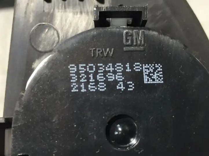 Opel Mokka (2012 - 2016) 95025521 Кнопка стеклоподъемников — фото 6